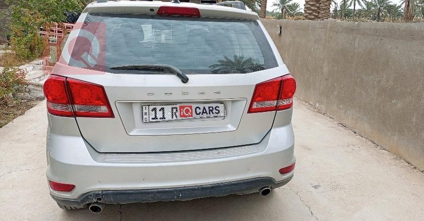 دودج جورني
